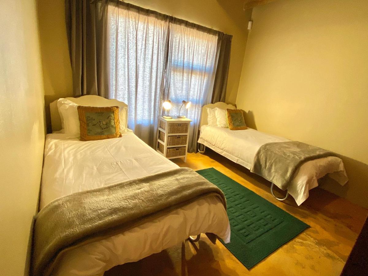 Parkview Safari Lodge 콜체스터 외부 사진