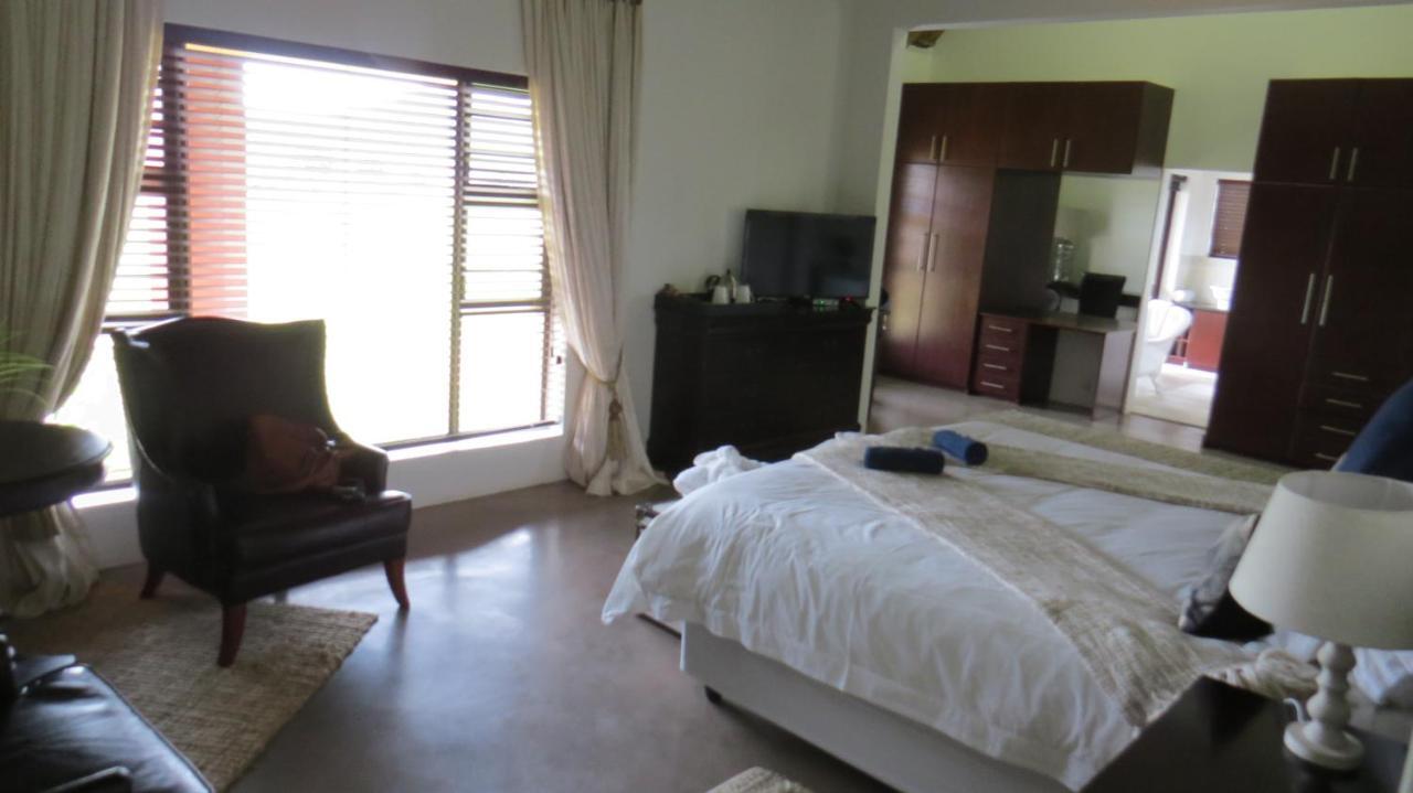 Parkview Safari Lodge 콜체스터 외부 사진